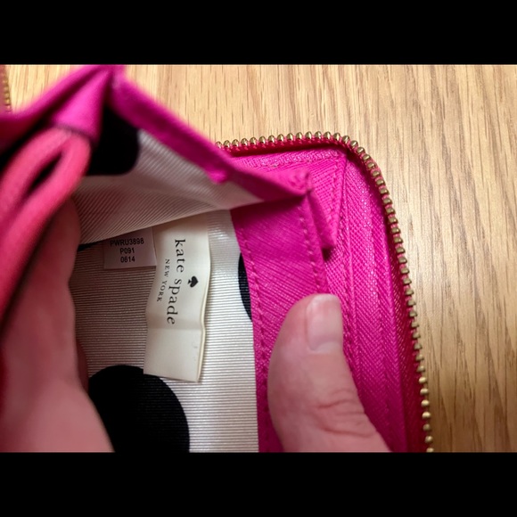 Kate Spade Zipper Wallet - Picture 3 of 3